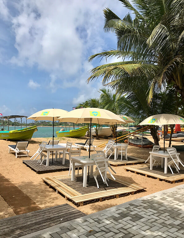 Divinguru Unawatuna outside sitting area